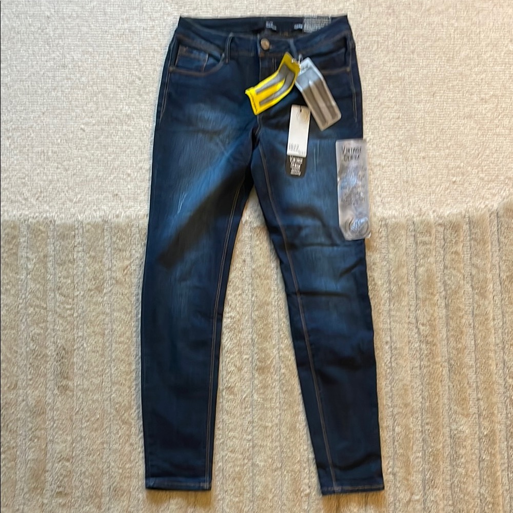 1822 Denim Skinny Blue Jeans with Modern Fit